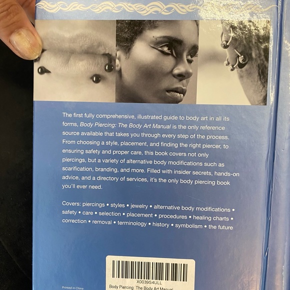 Body piercing book - Picture 3 of 4